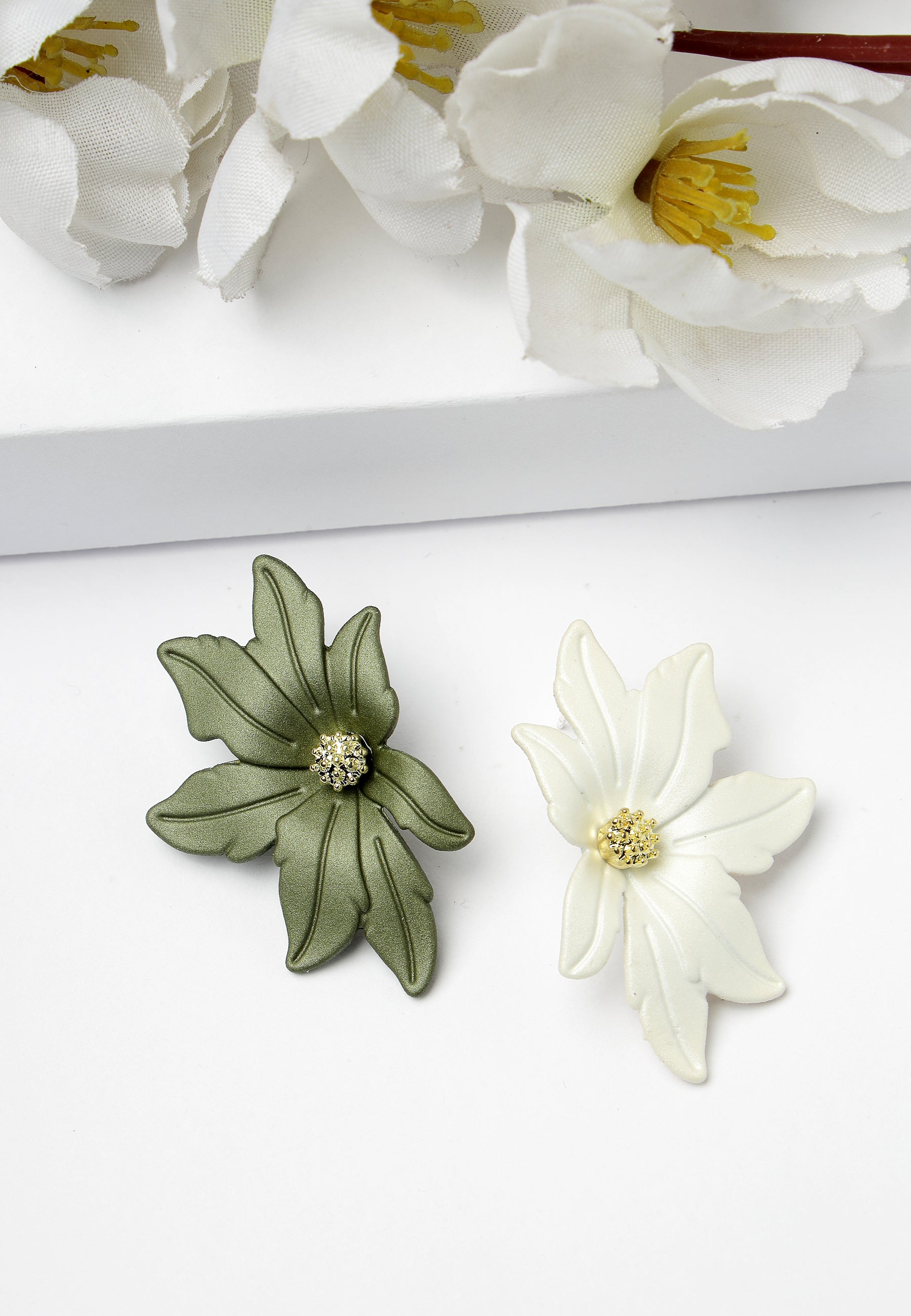 Offbeat Love Floral Stud Earrings