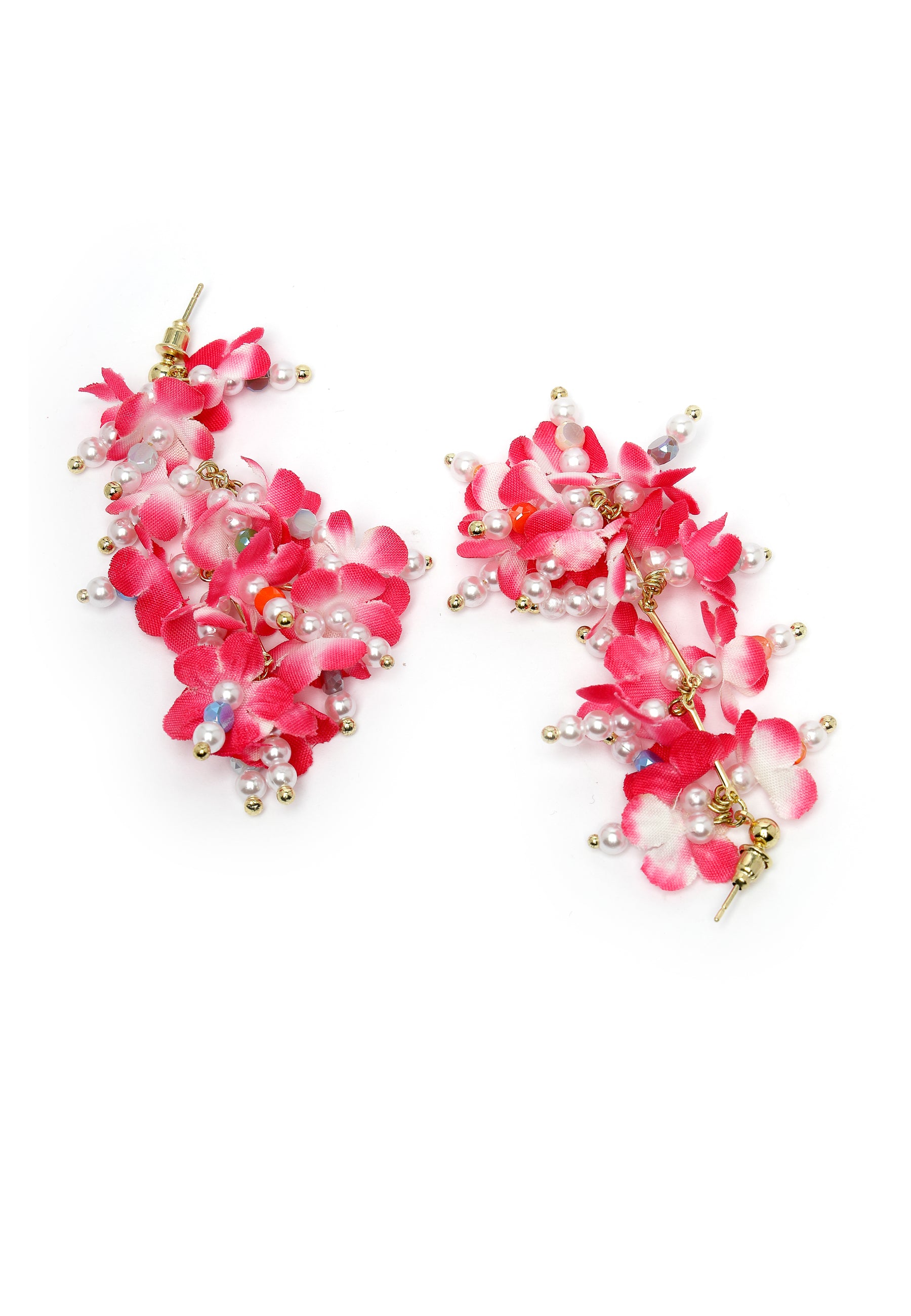 Hermosos aretes colgantes con flores rosas