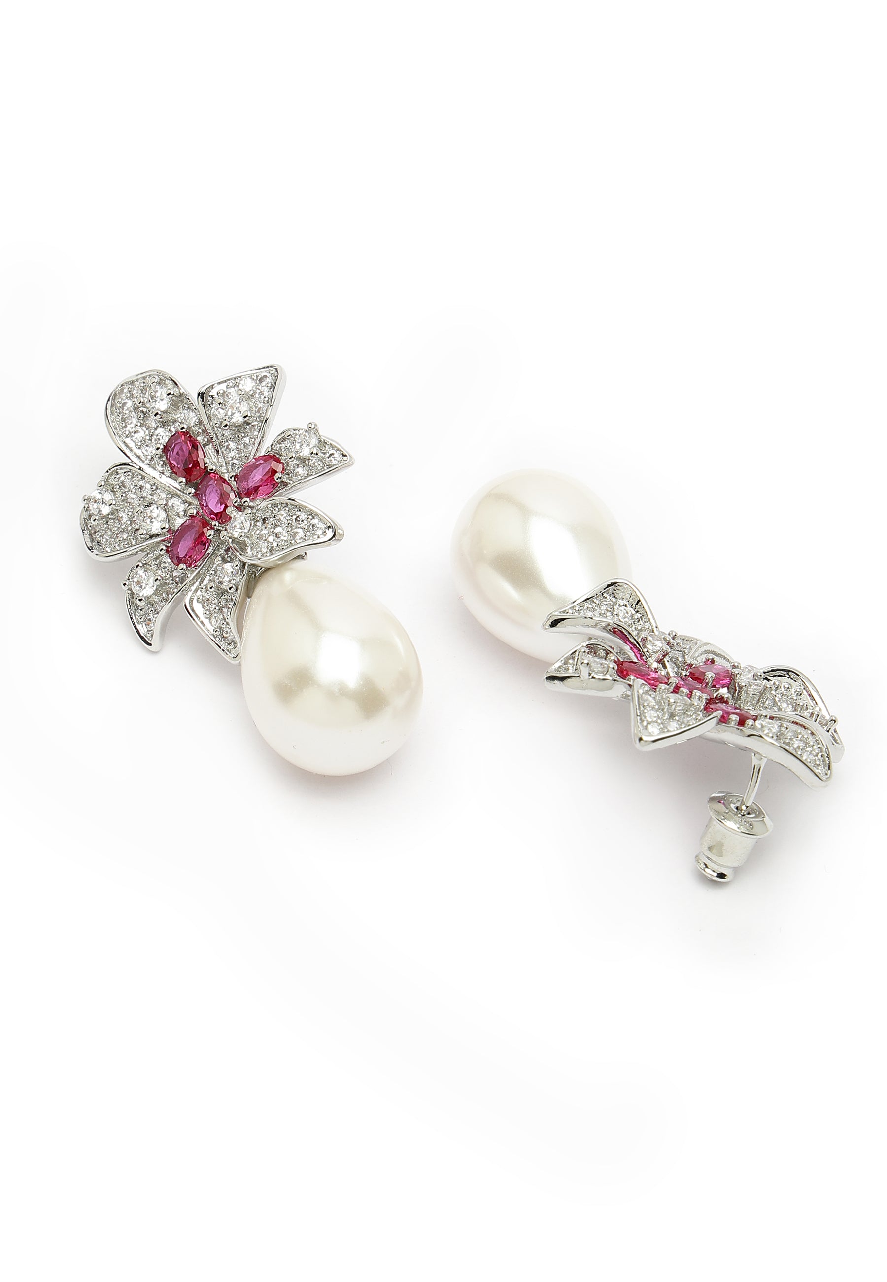 Boucles D'Oreilles Pendantes Florales En Zircone