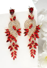 Piękne kolczyki w kształcie liści z czerwonych kryształów