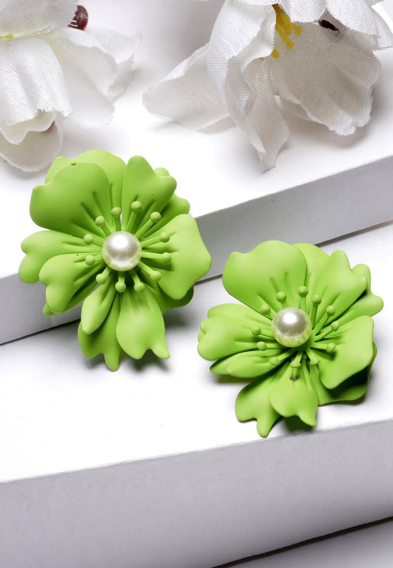 Aretes De Perlas Florales En Verde Matcha